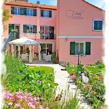 Casa Vacanze Family Albisola Superiore Εξωτερικό φωτογραφία