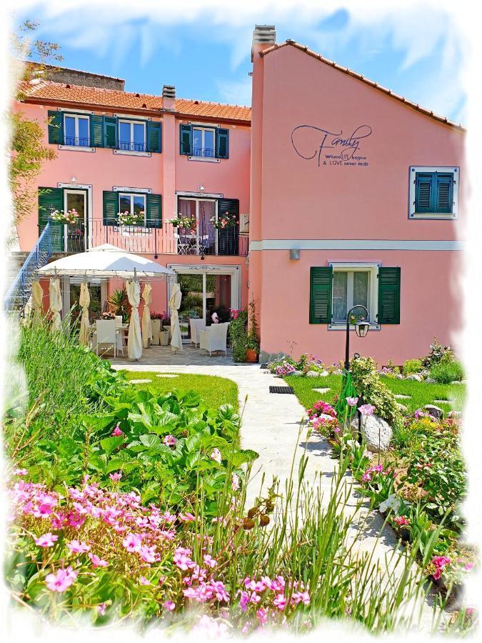 Casa Vacanze Family Albisola Superiore Εξωτερικό φωτογραφία